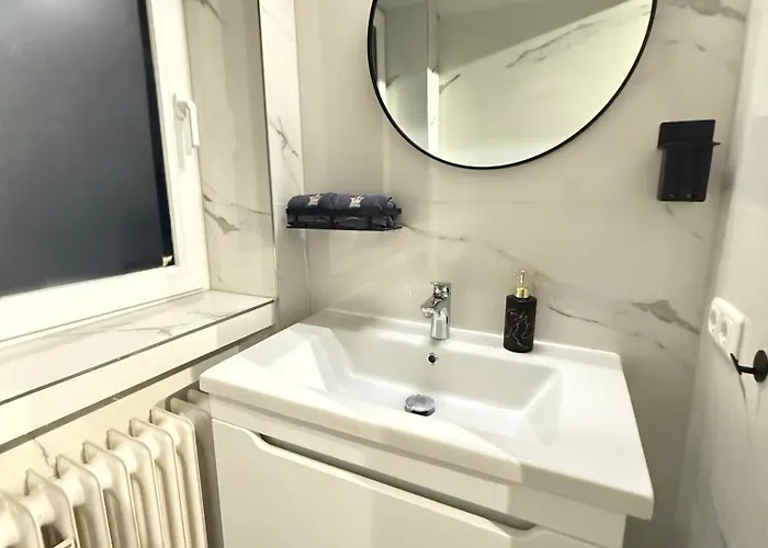 Business 5 Betten & Parkplatz Apartment Luedenscheid